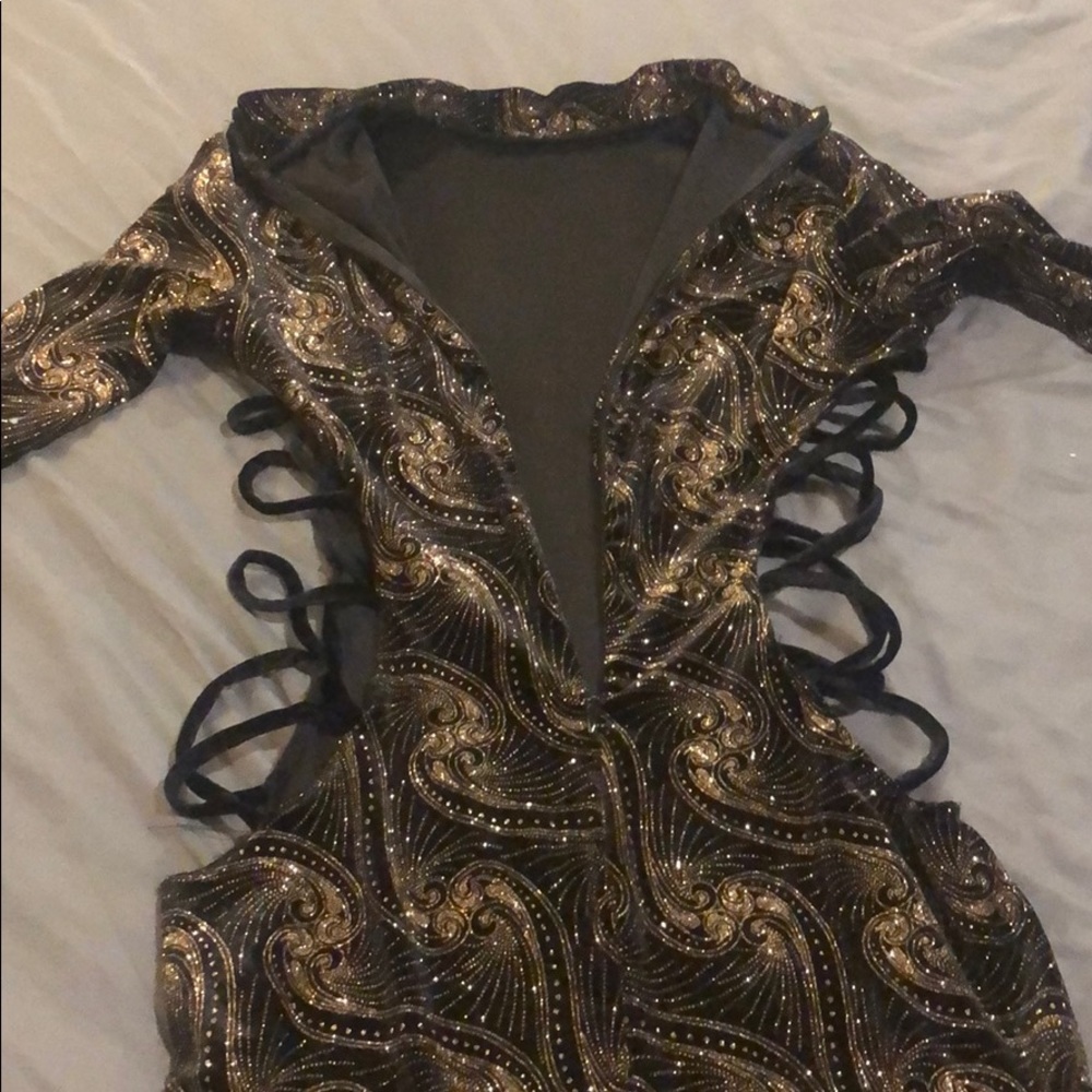 Dress - Picture 3 of 3